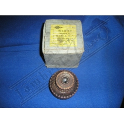 INDOTTO DINAMO  MARELLI 6 POLI (DN 12 A) COLLETTORE NUOVO PER GILERA  150 - 175 CC.